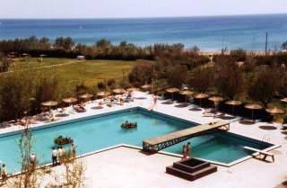 Modernes Hotel,etwa 15 km stlich der Stadt Rhodos. Meereswasserswimming-pool.