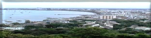Blick vom  Khao Phra Bat auf Pattaya (Hausberg)